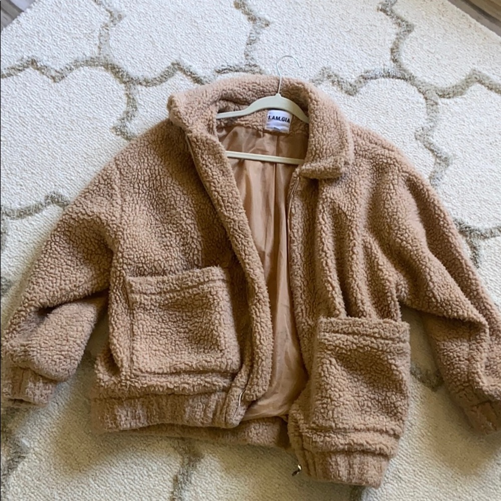 I am Gia fluffy jacket